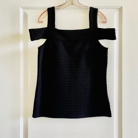 MICHAEL KORS | Sleeveless Cold Shoulder Top | Black | Size: Medium - Picture 3 of 7